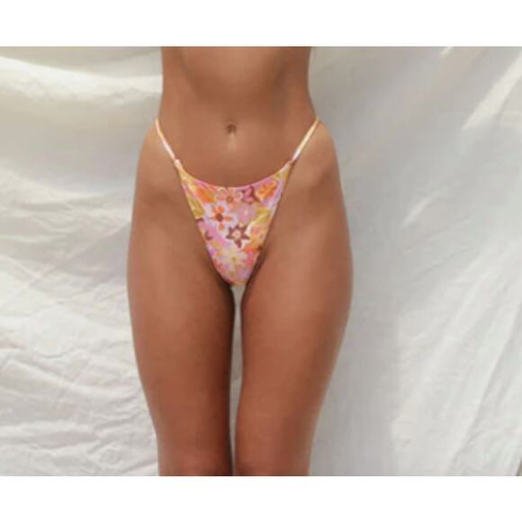 Stone Fox Swim Other - Stone Fox Swim Size M Isle bikini Bottom Retro Pop Beach Cruise Resort